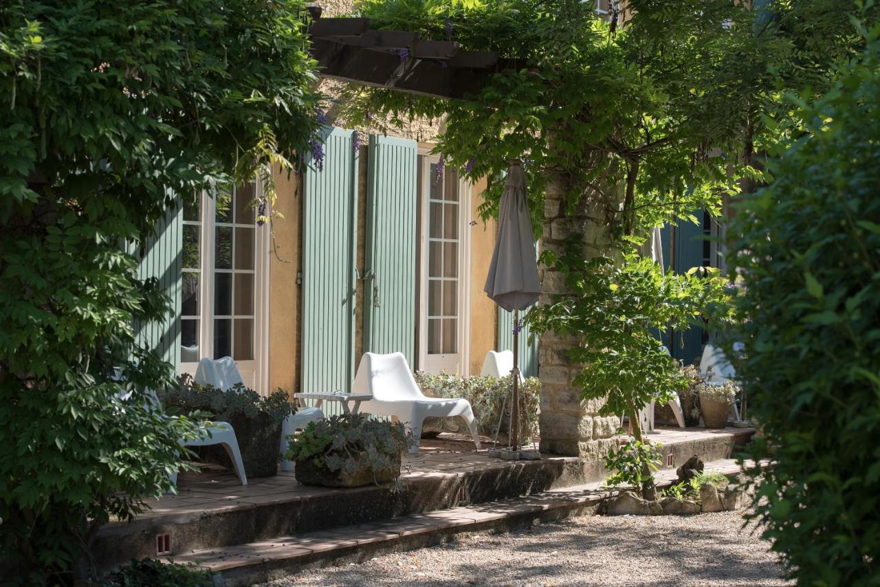 Logis Hotel Castel Mouisson Барбентан Экстерьер фото