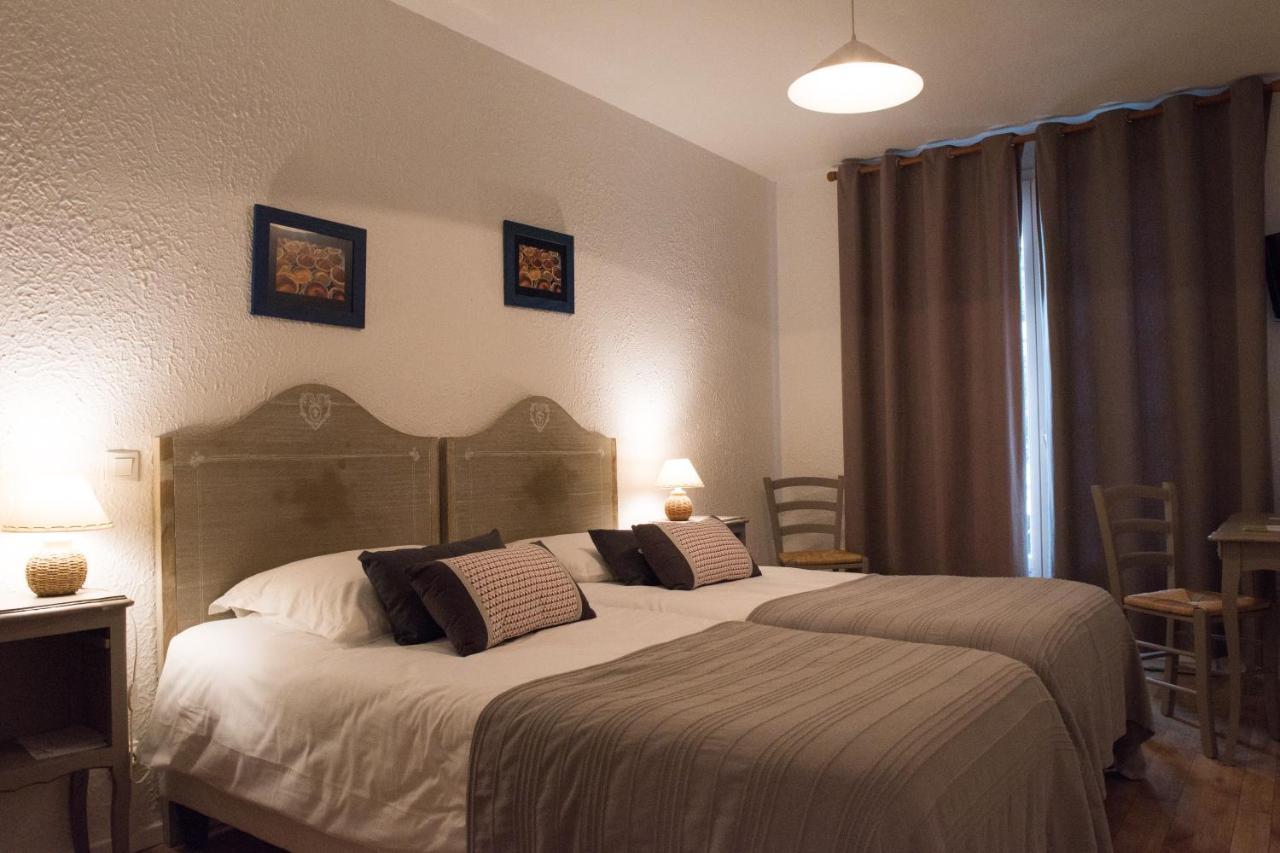 Logis Hotel Castel Mouisson Барбентан Экстерьер фото